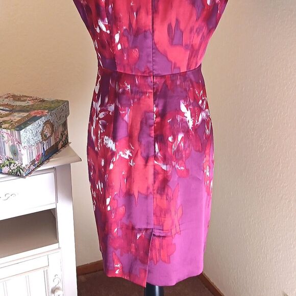 Tahari Petite Abstract Fuchsia Dress - Picture 8 of 12